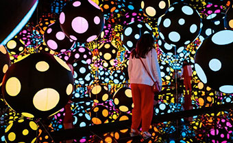 Yayoi Kusama exhibit